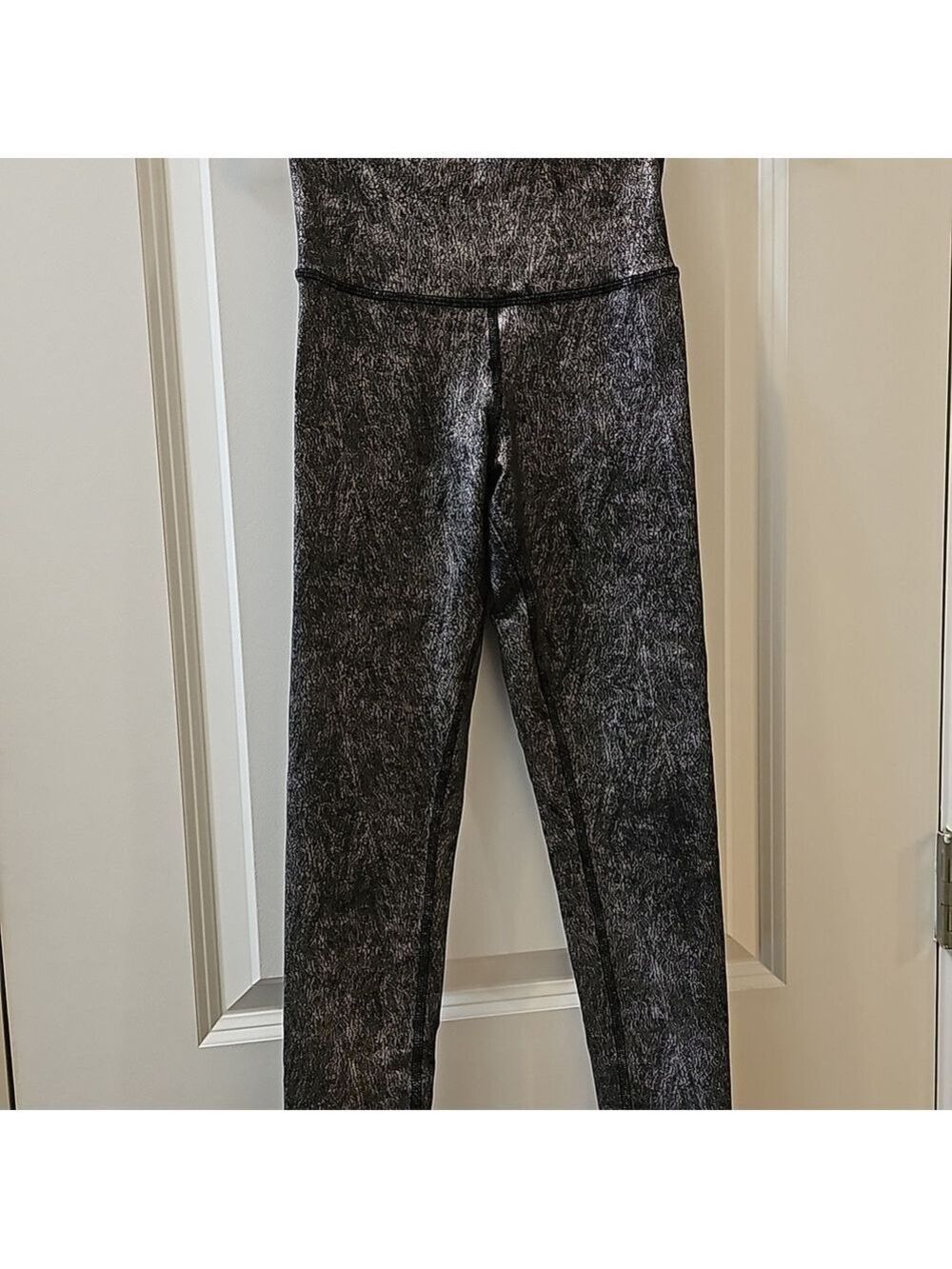 Alo full length metallic leggings - Picture 2 of 9